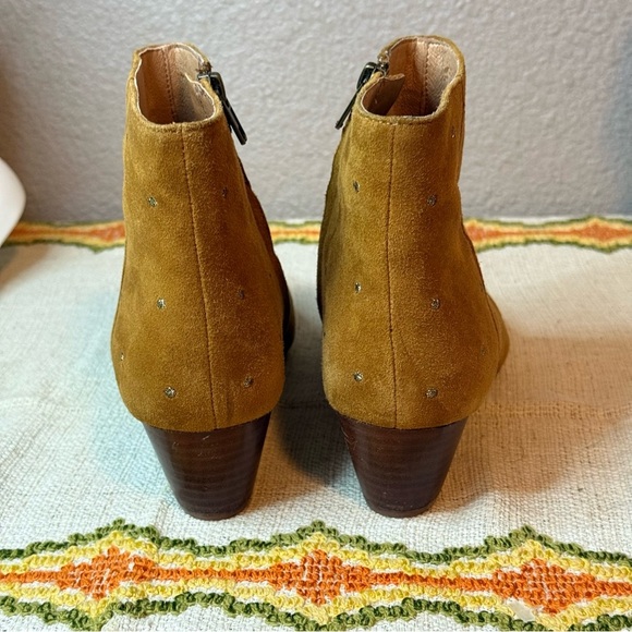 The Bea Boot in Embroidered Suede - Picture 4 of 12